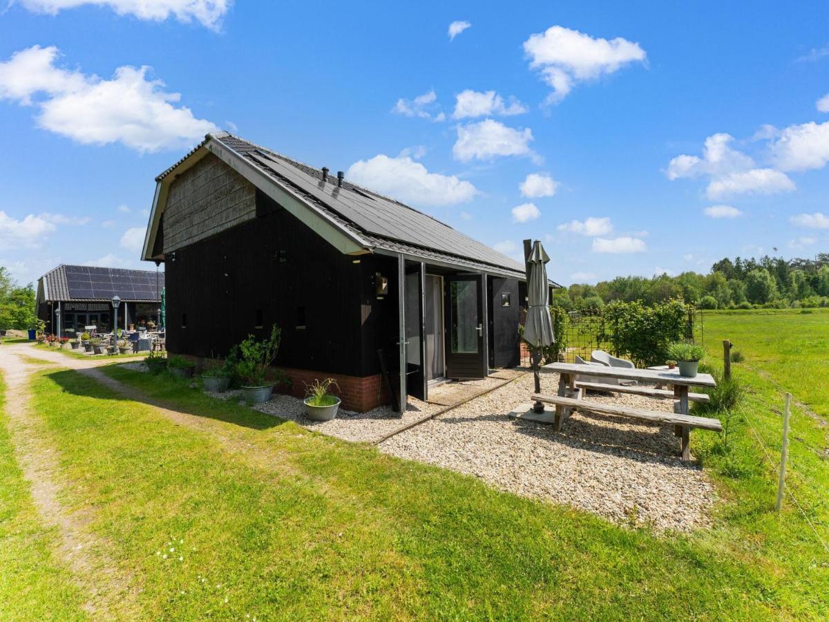 A Lovely Cottage On The Dwingelderveld Nature Park Beilen Екстериор снимка
